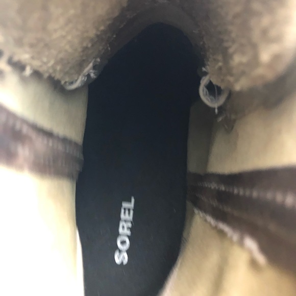 SOREL boots. - Picture 13 of 16